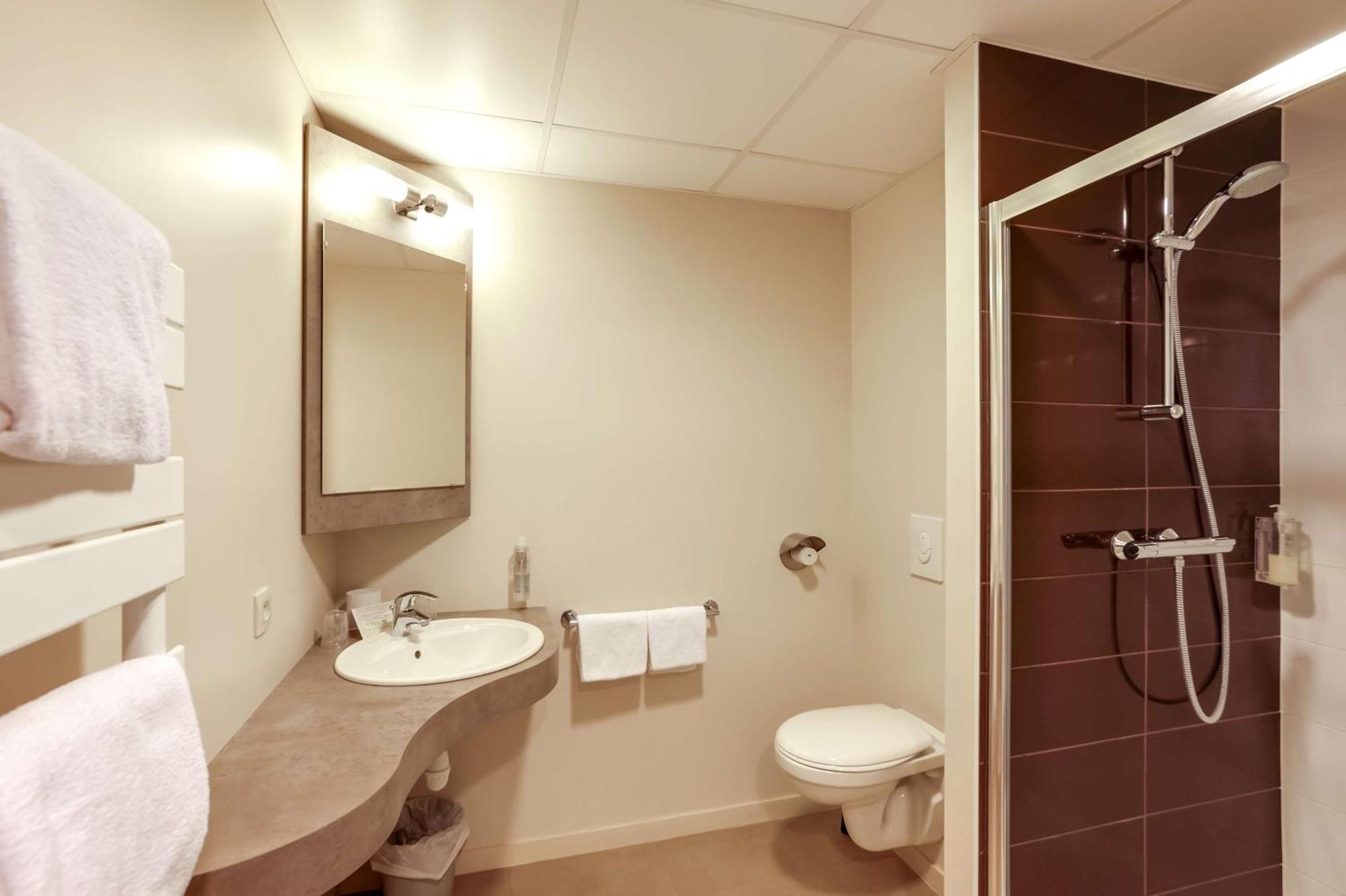 Brit Hotel Le Galion & Spa Binic Ngoại thất bức ảnh